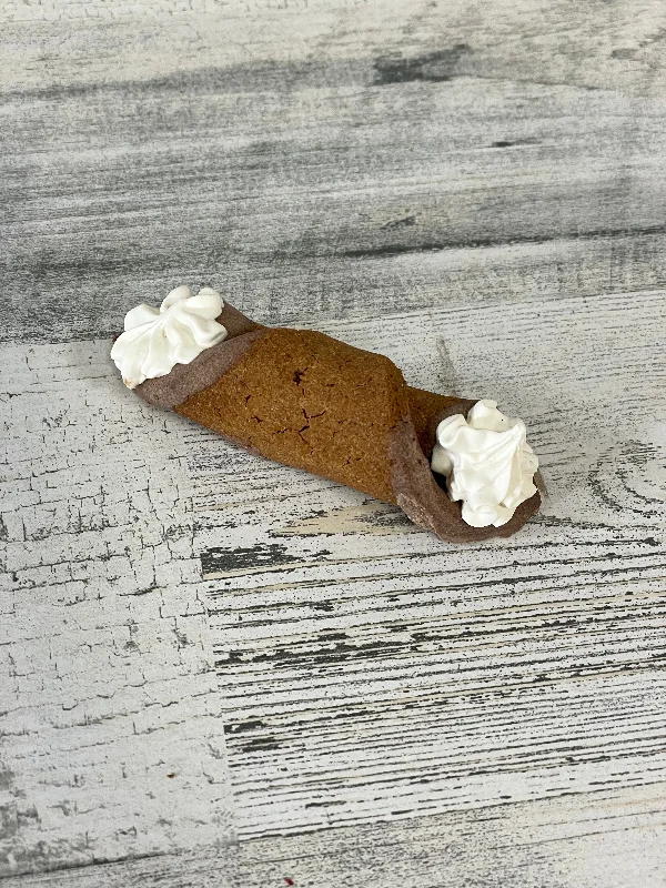 Bubba Rose Cannoli