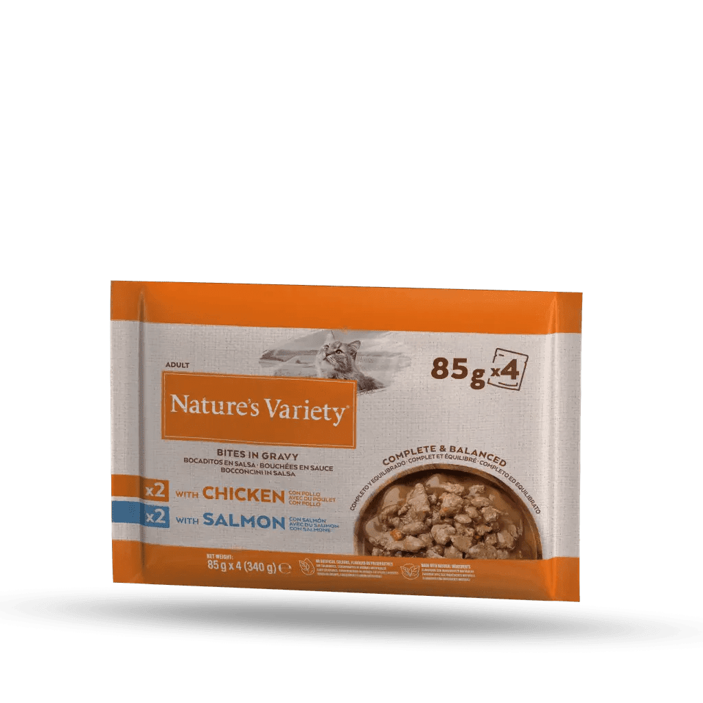 NATURE'S VARIETY Cat Bites in Gravy with Chicken or Salmon Multipack (4x85g)